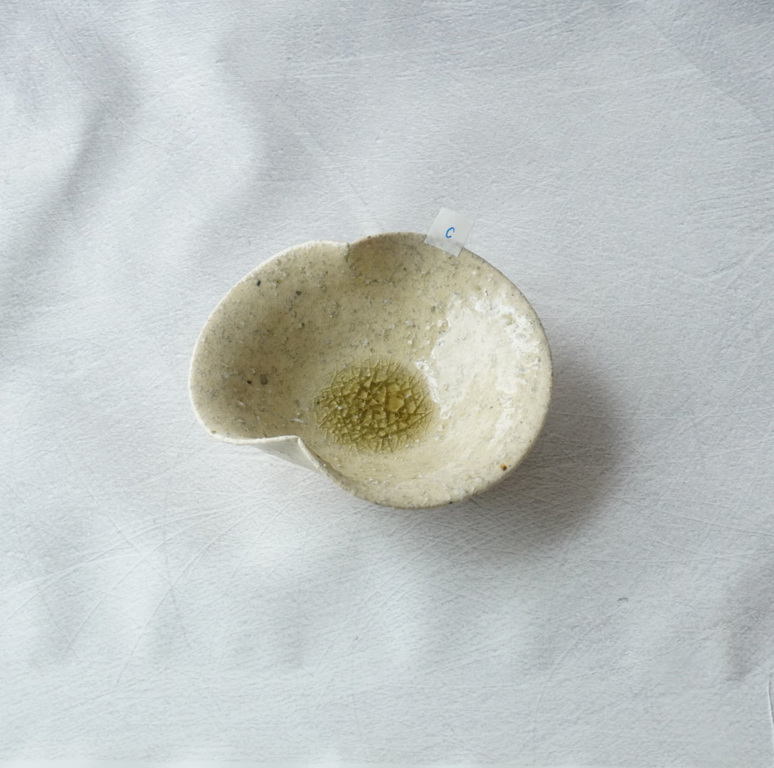 【新品未使用】【入手困難】安達健　茶灰釉　舟形鉢　2点セット 再入荷／【安達 健】黄灰釉 五寸鉢 二弁 2025 – クラシコサエル