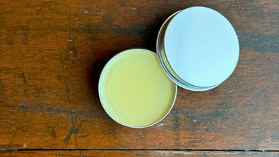 国産ミツロウの手作りバーム<span class="blog_title_sub">〜秋冬の乾燥から肌を守る天然成分の保湿バームと作り方〜</span>