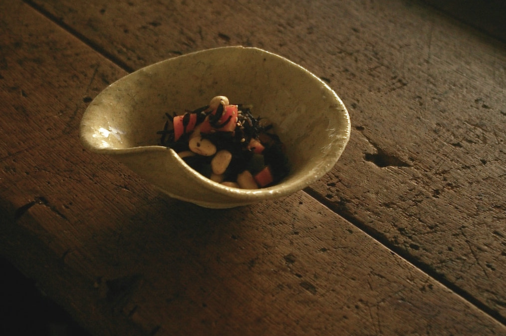 再入荷／【安達 健】黄灰釉 五寸鉢 二弁 2025 – クラシコサエル