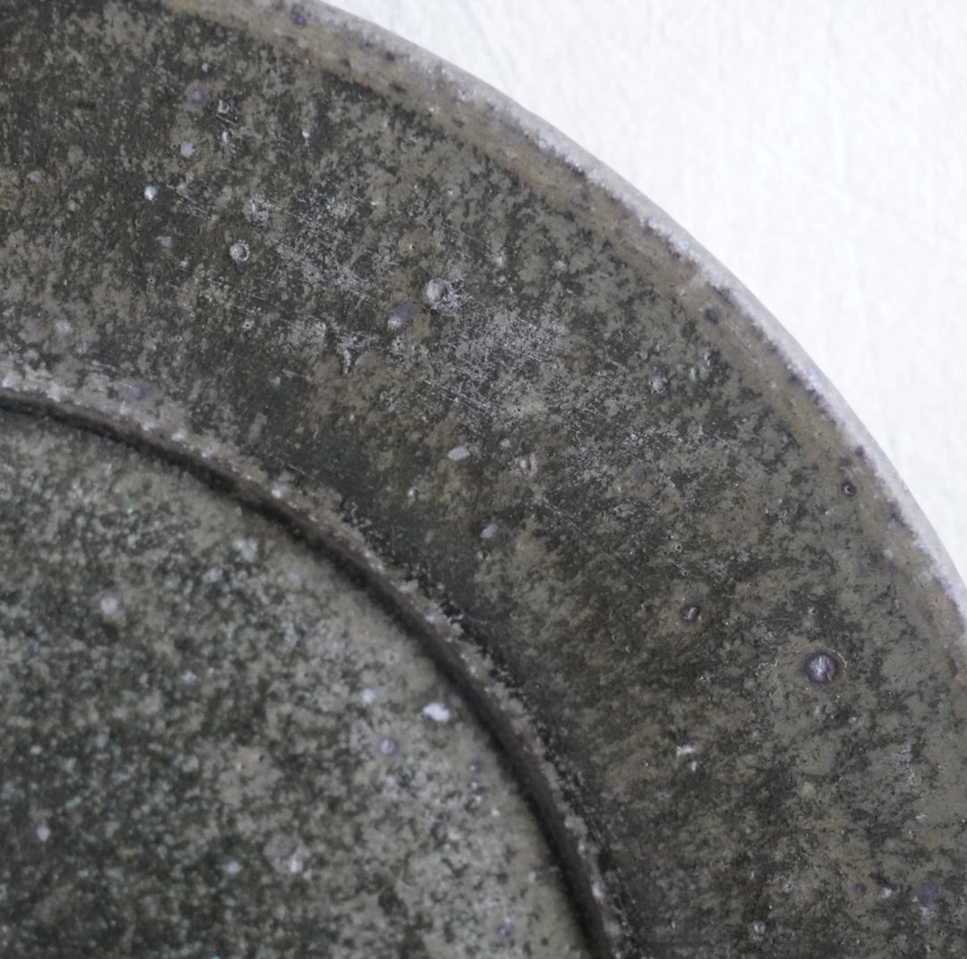 叶谷 真一郎】7寸リム皿 黒翠 – クラシコサエル