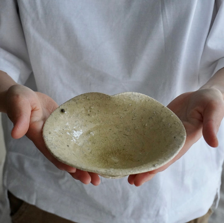 安達 健】黄灰釉 五寸鉢 一弁 – クラシコサエル