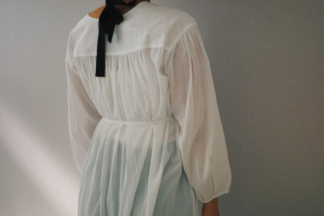 【milk様】hazama 2019SS さんざめかしあうワンピース 白 milk様】hazama 2019SS さんざめかしあうワンピース 白 - メルカリ